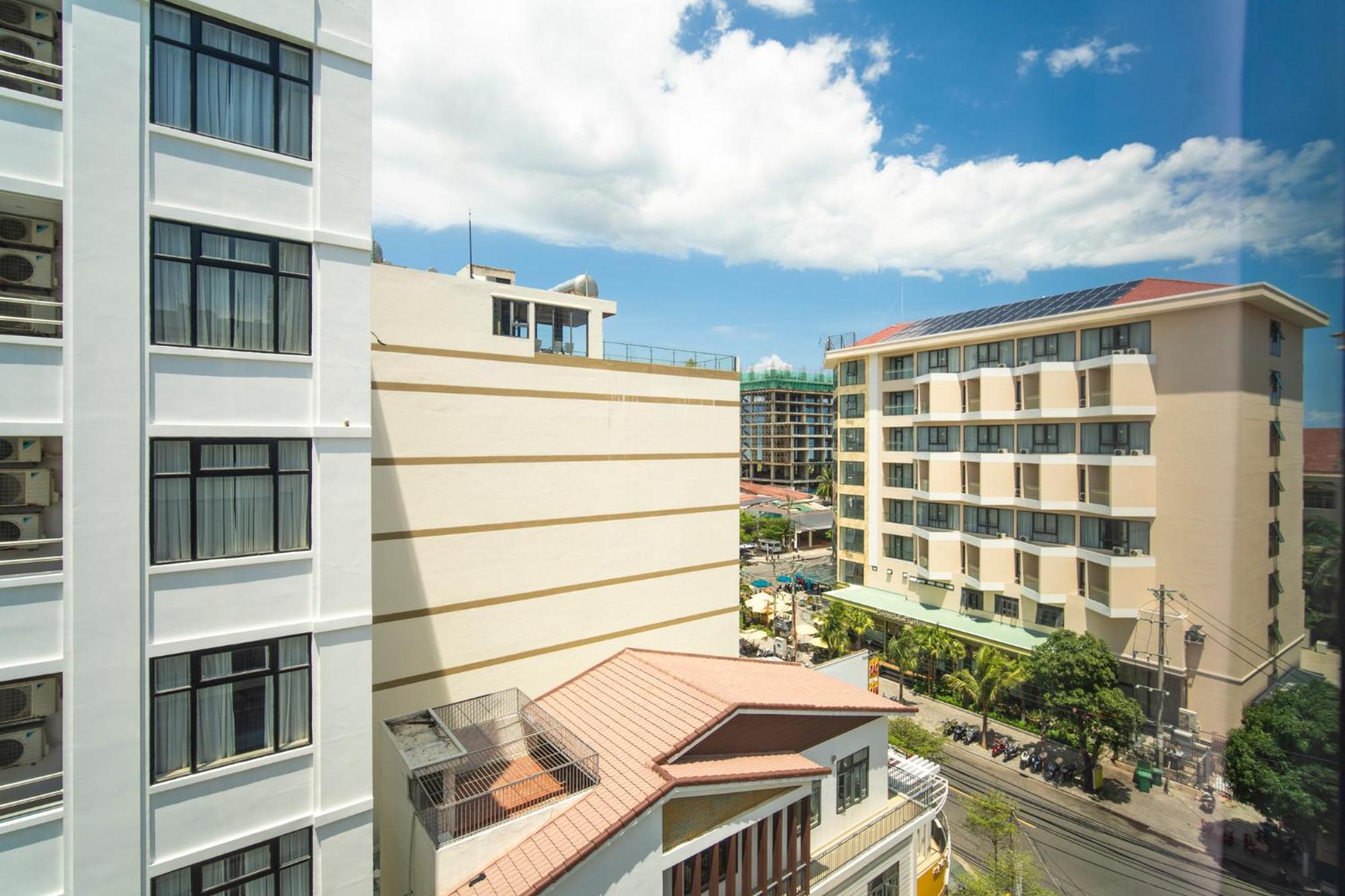 Trang Ngan Hotel Da Nang Bagian luar foto